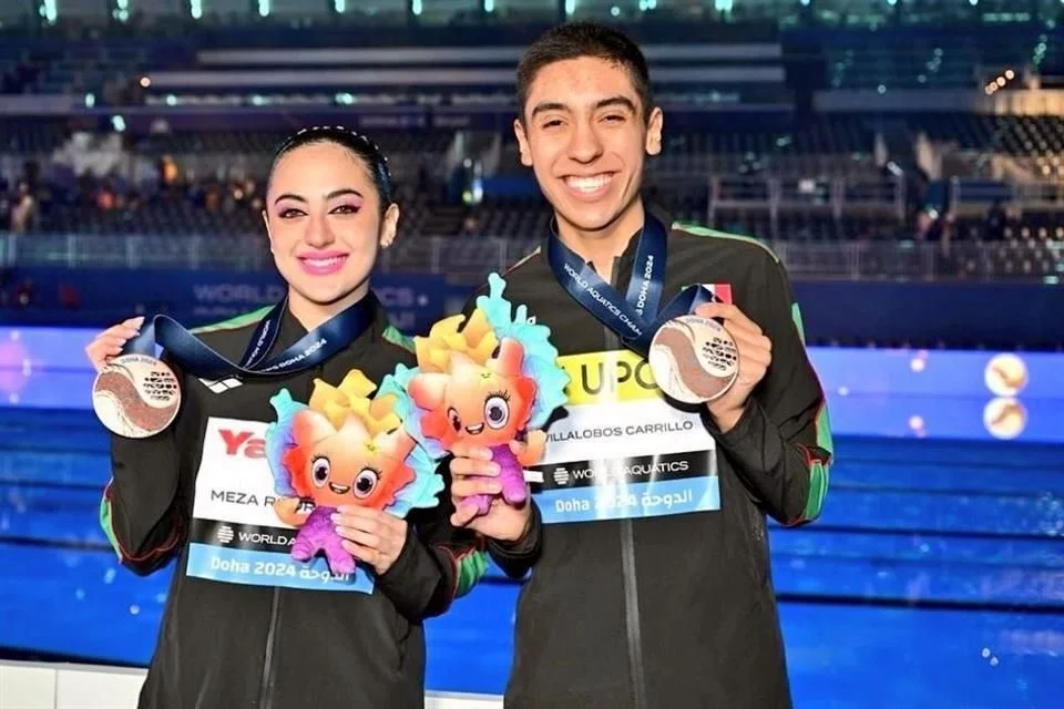 México gana bronce en natación y asegura lugar en París '24