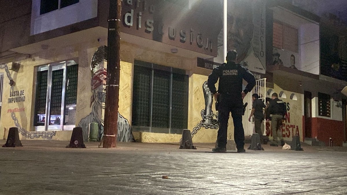 balean-oficinas-del-diario-digital-a-discusion-en-culiacan-2