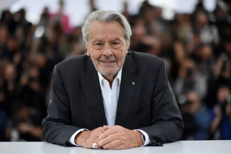 fallece-a-los-88-anos-el-legendario-actor-frances-alain-delon-5064html-alaindelon_afpjpg-2725html-81157c16-4da6-445a-bef9-ac6de7a4574b