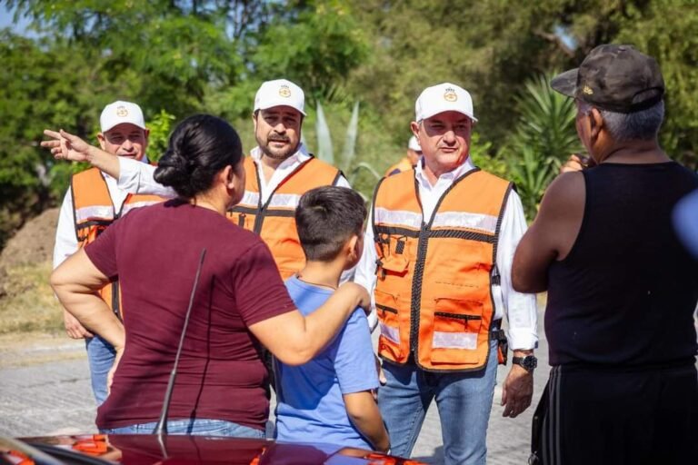 Arranca Héctor García el desazolve del Arroyo Las Tinajas (1)