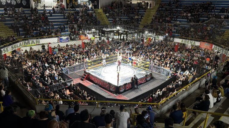 La Arena José Sulaimán despide el año con casa llena