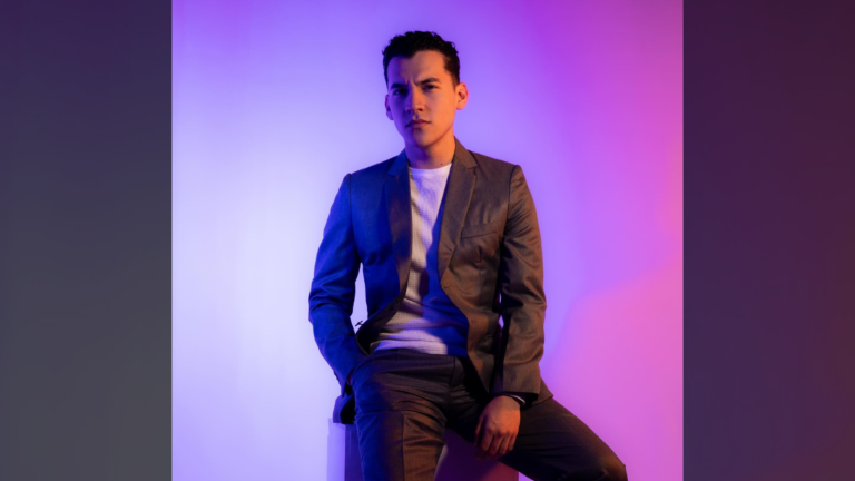 Mario Girón consolida su propuesta romántica con “Por Ella”