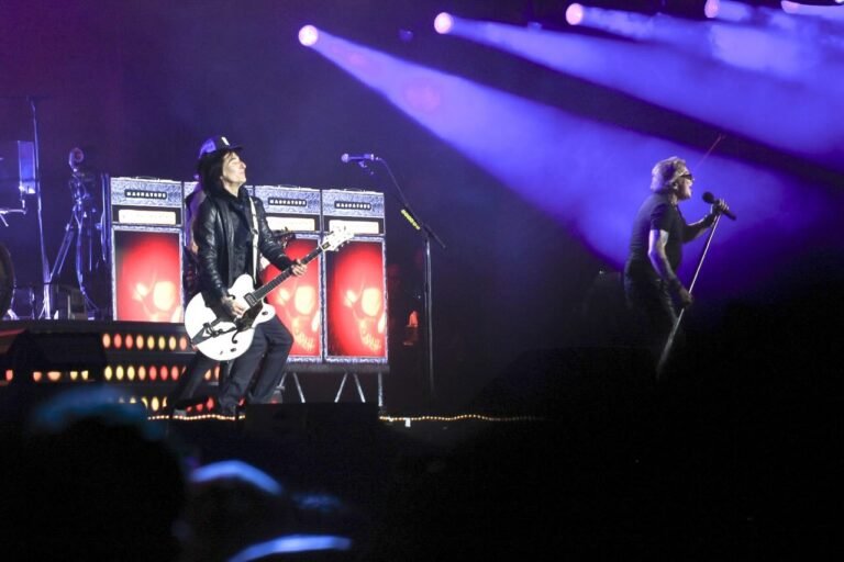 El rugido continúa: leyendas del rock encienden el Día 2 de Tecate Pa’l Norte