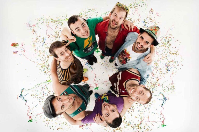 La Pegatina celebra su regreso con “Rómpela”