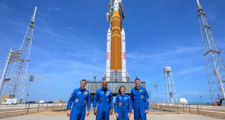 artemis-ii-1-750x400