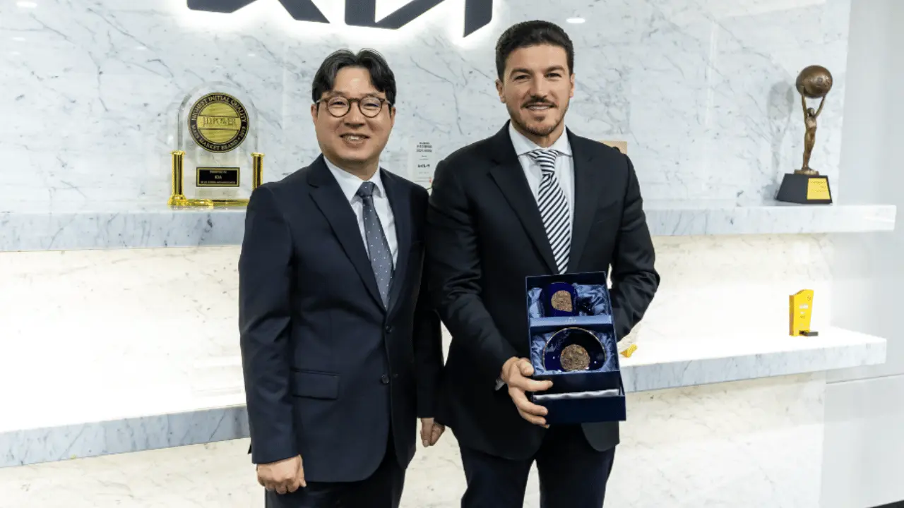 1a-12-337419cf-focus-0-0-1479-828