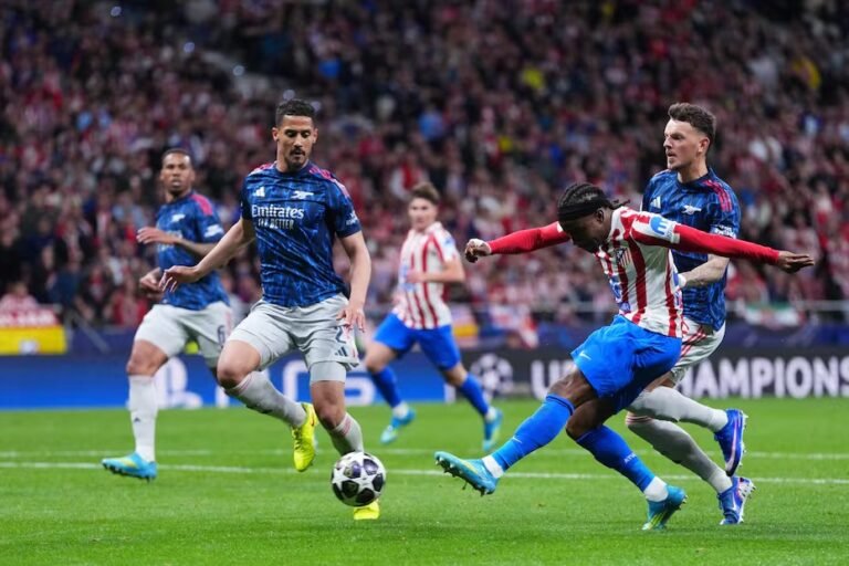 Atlético y Arsenal empatan 1-1; todo se define en Londres
