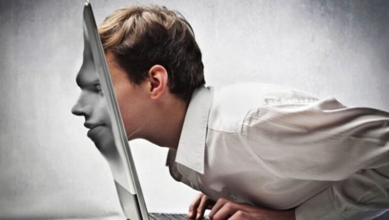 xr:d:DAFyGYPHS_w:831,j:2378316407405772990,t:24011719